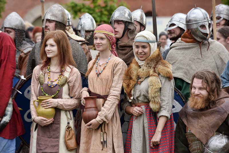 medieval clothing