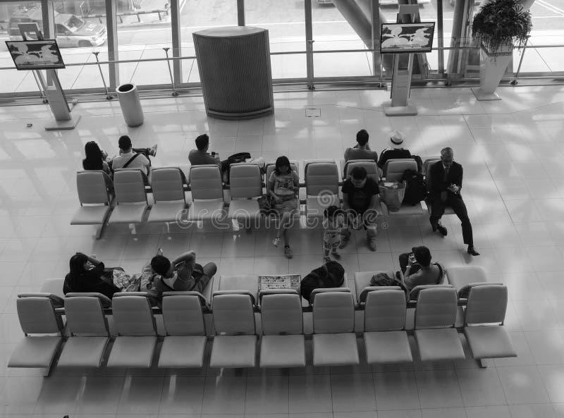 Bangkok Airport Closure editorial stock photo. Image of yellow - 7223438