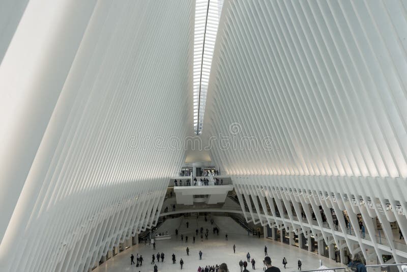People walking in The Oculus transportation hub at World Trade Center Subway Station royalty free stock images People walking in The Oculus transportation hub at World Trade Center Subway Station royalty free stock images