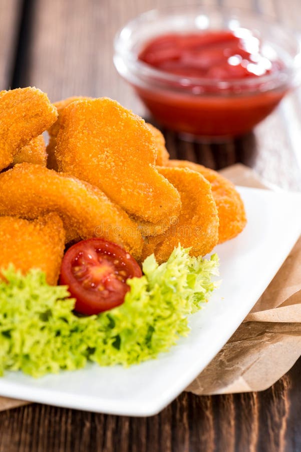 Pepite di pollo immagini stock libere da diritti Pepite di pollo immagini stock libere da diritti