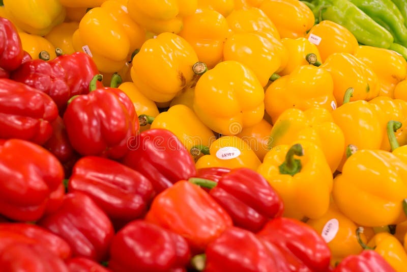 Peppers At The Grocery Store Stock Image Image of colors, pile 404699