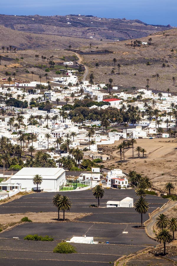 Pequeña ciudad de Haria en Lanzarote
