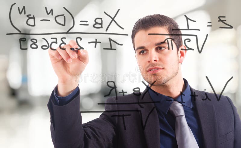 Per la matematica di scrittura dell'uomo d'affari fotografia stock libera da diritti