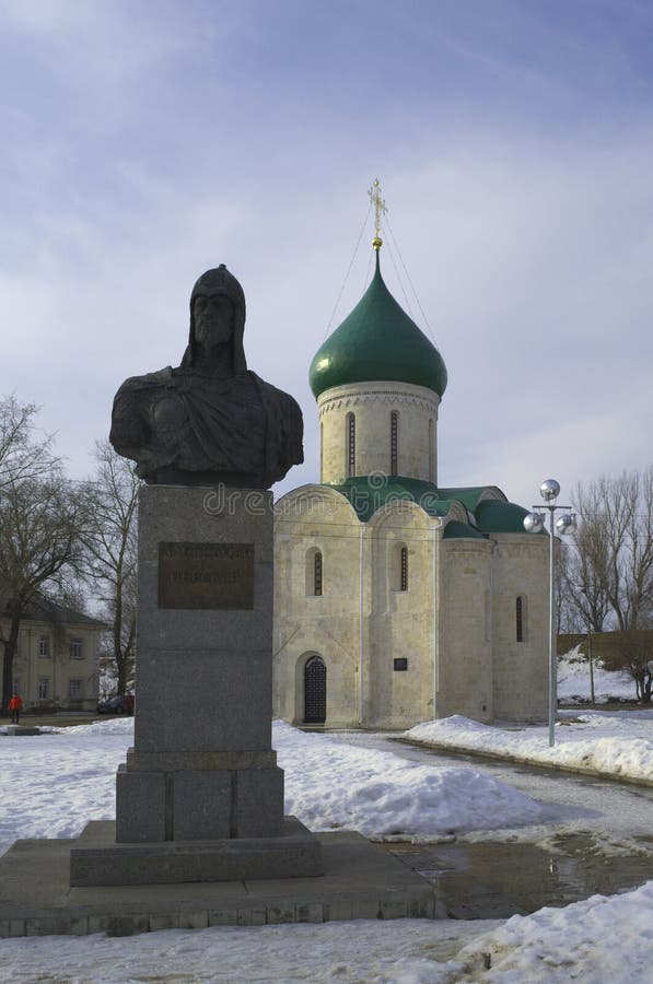 Pereslavl-Zalessky, RUSSIE - 12 mars 2017 : Cathédrale de Spaso-Preobrazhensky images stock Pereslavl-Zalessky, RUSSIE - 12 mars 2017 : Cathédrale de Spaso-Preobrazhensky images stock