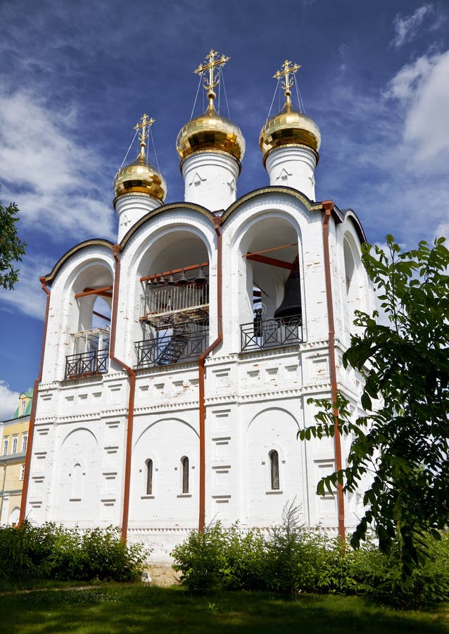 Pereslavl Zalessky, Svyato-Nikolskynonnenkloster. lizenzfreie stockbilder Pereslavl Zalessky, Svyato-Nikolskynonnenkloster. lizenzfreie stockbilder
