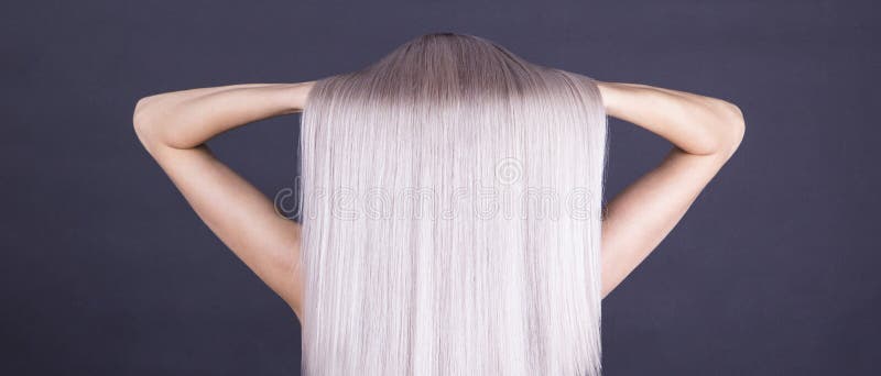 Blonde and Grey Hair: The Perfect Combination - wide 3