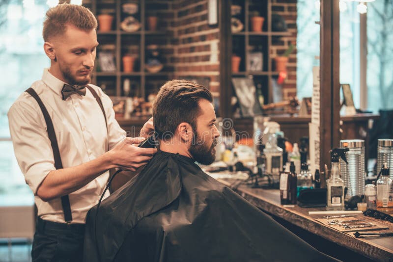 Perfekte Ordnung am Friseursalon lizenzfreies stockfoto Perfekte Ordnung am Friseursalon lizenzfreies stockfoto