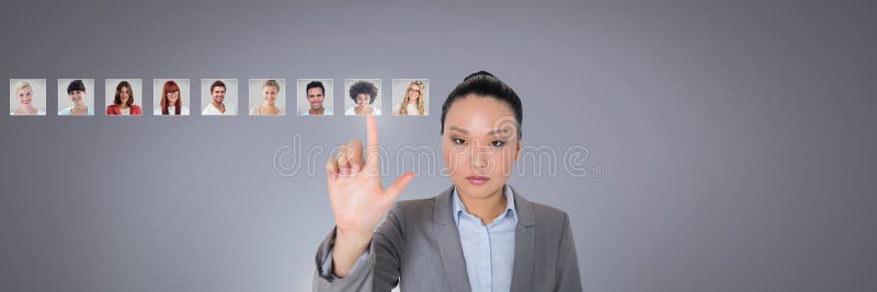 Perfis tocantes do retrato da mulher de povos diferentes foto de stock royalty free Perfis tocantes do retrato da mulher de povos diferentes foto de stock royalty free