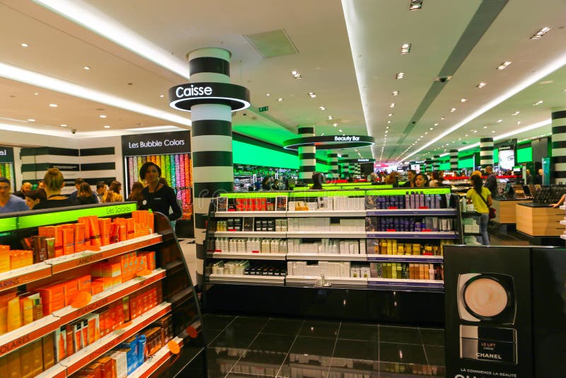 Sephora Store - Champs Elysées - paris - France Stock Photo - Alamy