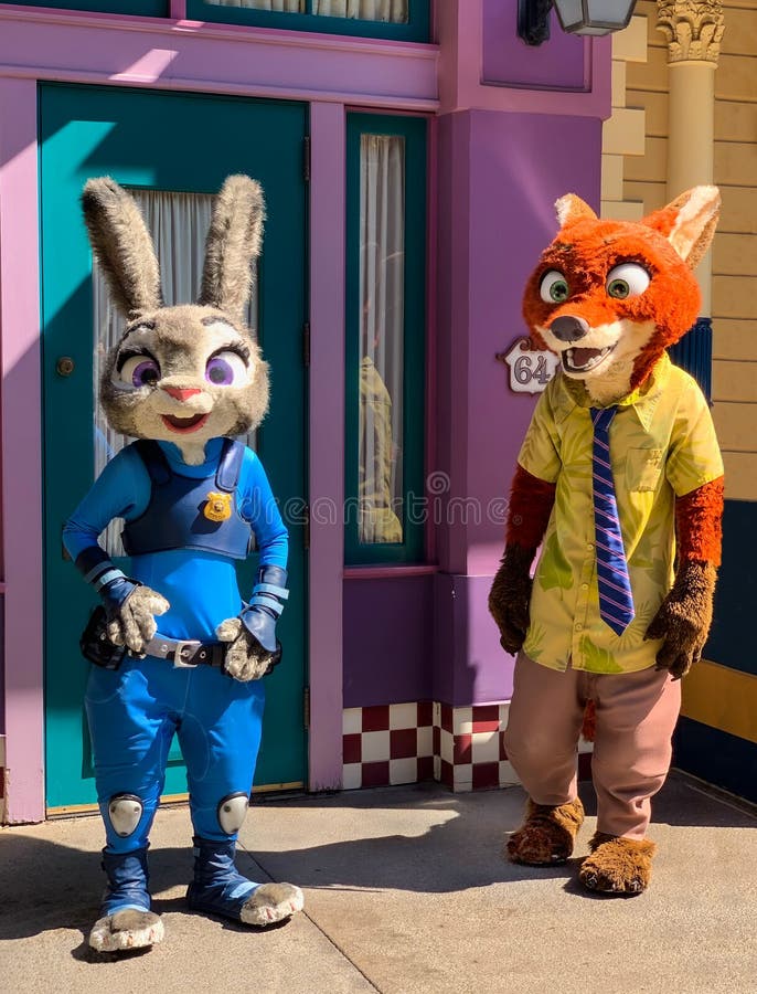 Zootopia Personagens Judy Hopps&nick Wilde Foto de Stock Editorial - Imagem  de personalidade, celebridade: 171394148