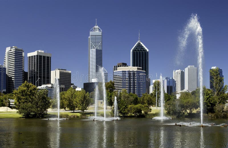 Perth - Austrália - skyline da baixa imagens de stock royalty free Perth - Austrália - skyline da baixa imagens de stock royalty free