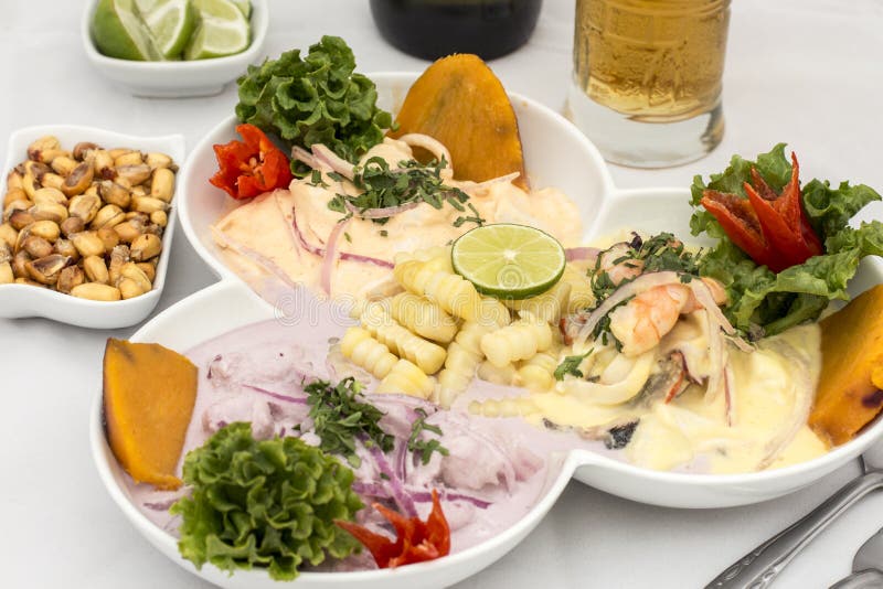 Peru Dish: 3 typer av Cebiche royaltyfri foto Peru Dish: 3 typer av Cebiche royaltyfri foto