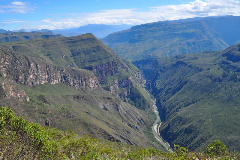 Peru-Landschaft stockbild. Bild von gelände, himmel, wildnis - 15558441