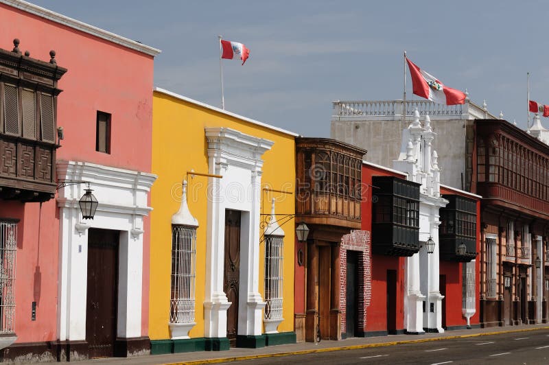 Město o koloniální budova na peruánský.
