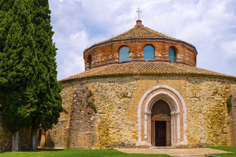 Perugia, Umbrien/Italien - 2018/05/28: V. Jahrhundert Früheres Christentum St Michel Archangel Kirche - Chiesa di San Michele