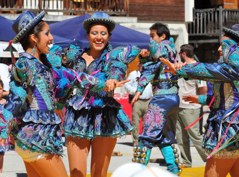 Peruvian Dancing editorial stock image. Image of qhaswa 20688414