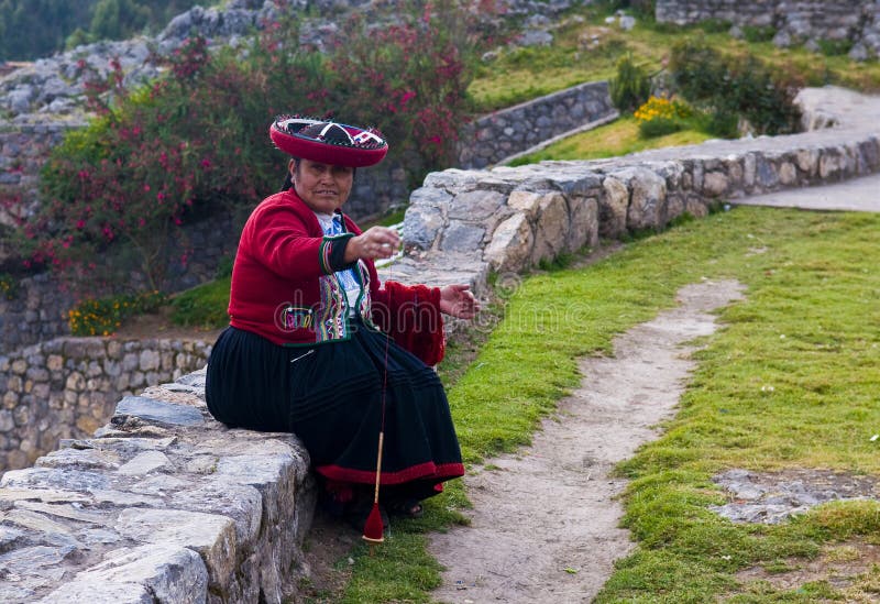 Peruvian woman weaving