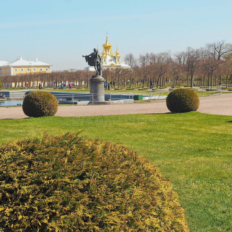 Peterhof, RUSSIA – May 1, 2019: Neptune monument and the fountain in the Upper Garden in Peterhof, Saint Petersburg, Russia. royalty free stock photography Peterhof, RUSSIA – May 1, 2019: Neptune monument and the fountain in the Upper Garden in Peterhof, Saint Petersburg, Russia. royalty free stock photography