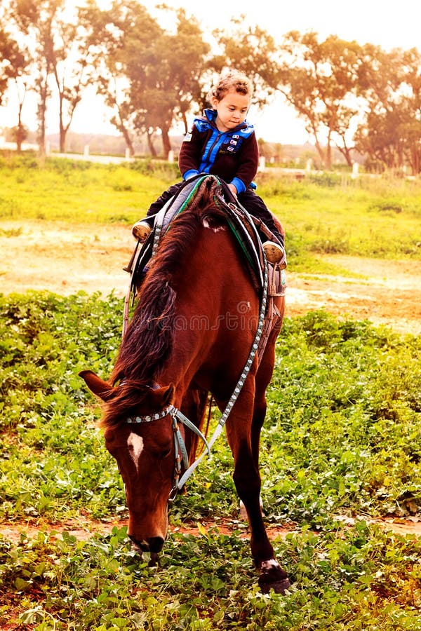 Petit curseur photo stock. Image du heureux, enfant, mignon - 50269096