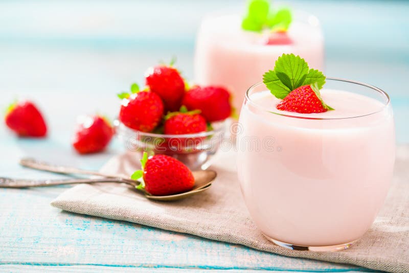 Petit déjeuner organique pour deux images stock