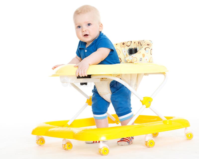 Petit Enfant Dans Le Marcheur De Bebe Photo Stock Image Du Regarder Curieux 37