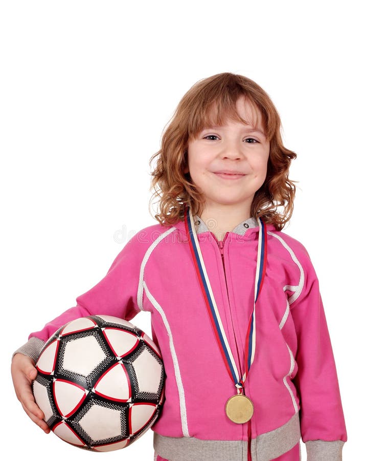 Petite fille avec la médaille et le ballon de football d'or images libres de droits Petite fille avec la médaille et le ballon de football d'or images libres de droits