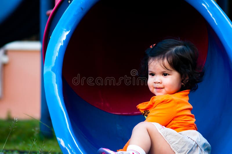 petite fille mignonne images libres de droits petite fille mignonne images libres de droits