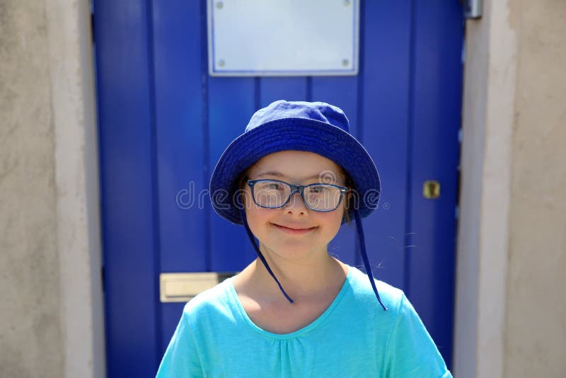 Petite fille mignonne photographie stock Petite fille mignonne photographie stock