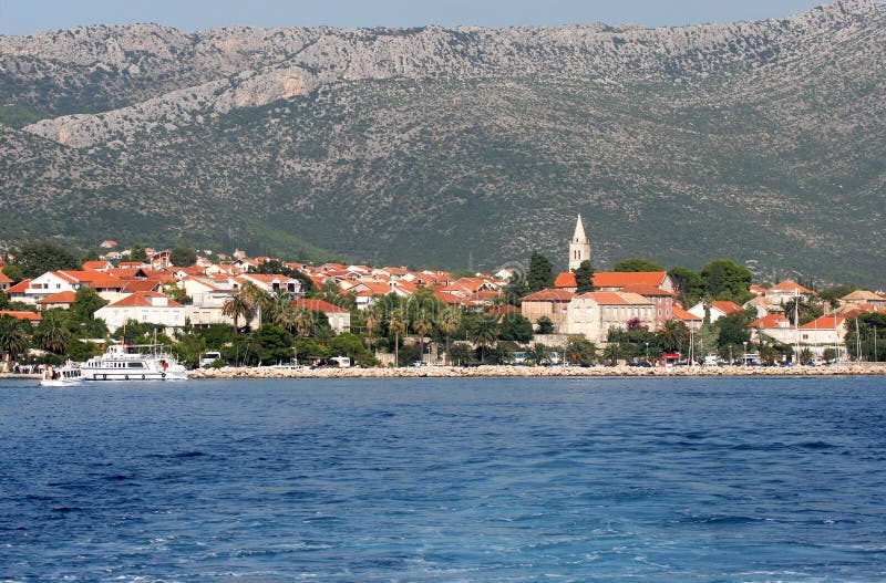 Petite ville de bord de la mer d'Orebic, Croatie image libre de droits Petite ville de bord de la mer d'Orebic, Croatie image libre de droits