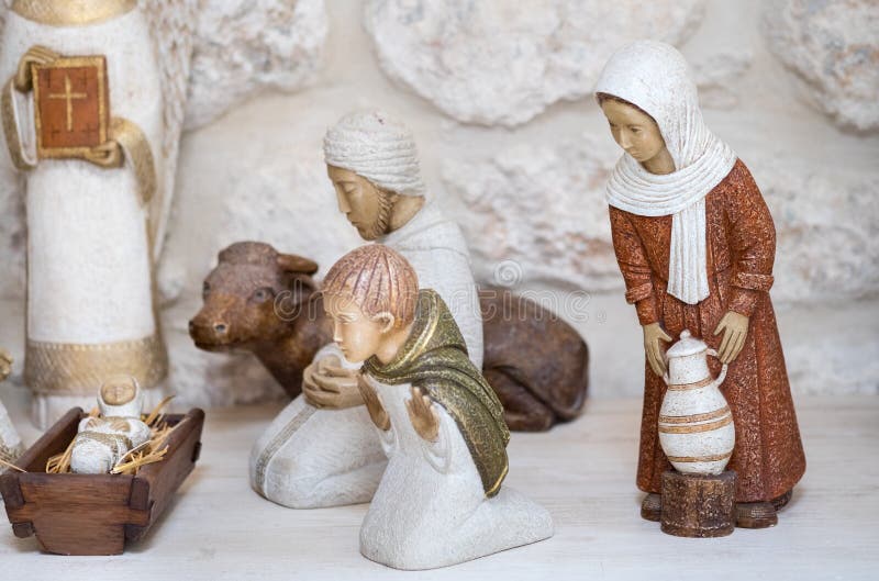Petites statues de scène de nativité à vendre photo stock Petites statues de scène de nativité à vendre photo stock