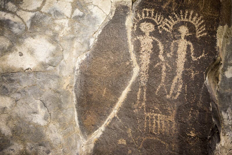 Petroglifos antiguos Cliff Drawings Ginko Petrified Forest Washington imagen de archivo Petroglifos antiguos Cliff Drawings Ginko Petrified Forest Washington imagen de archivo