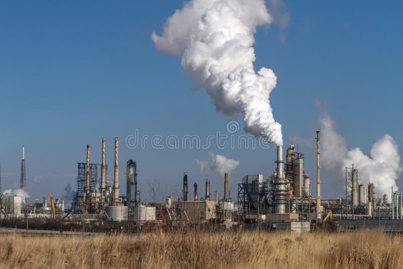 Petroleum Oil Production Plant Stock Image Image of pollution, refinery 37757913