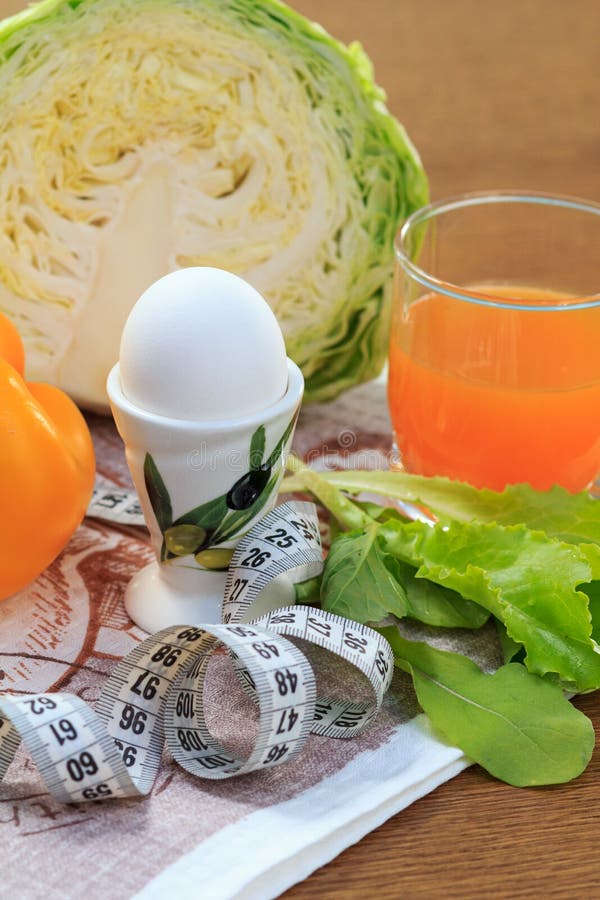 Pfeffer-, Ei-, Kohl-, Salat-, Machthaber- Und Multivitaminsaft Im Gla ... Pfeffer-, Ei-, Kohl-, Salat-, Machthaber- Und Multivitaminsaft Im Gla ...