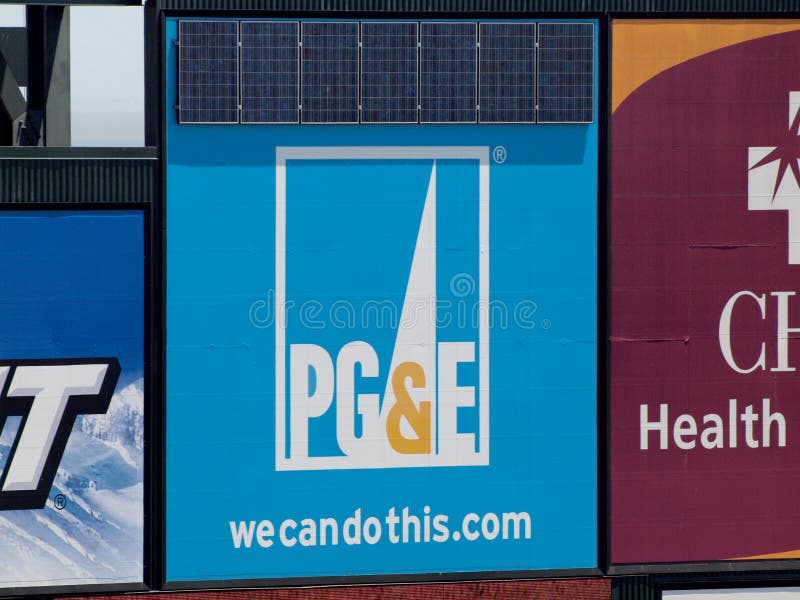 PG&E - wecandothis COM - σημάδι με τα ηλιακά πλαίσια στοκ εικόνες PG&E - wecandothis COM - σημάδι με τα ηλιακά πλαίσια στοκ εικόνες