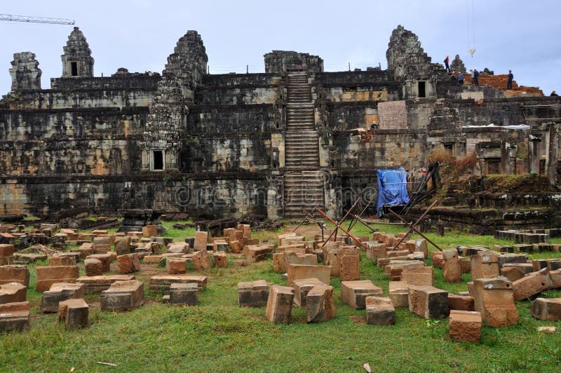 Phnom Bakheng in Angkor Wat