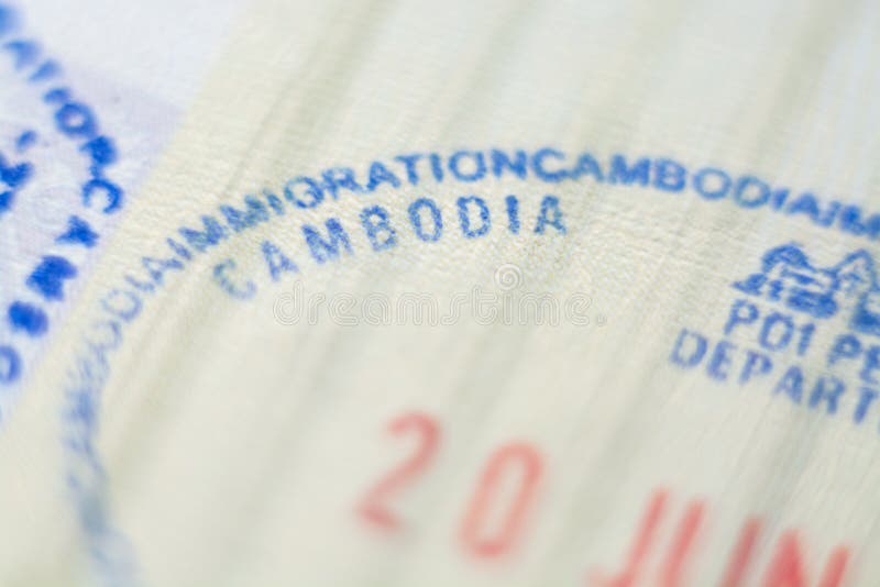 Phnom Phen, Camboja - novembro de 2019: carimbo de entrada do país cambojano no passaporte