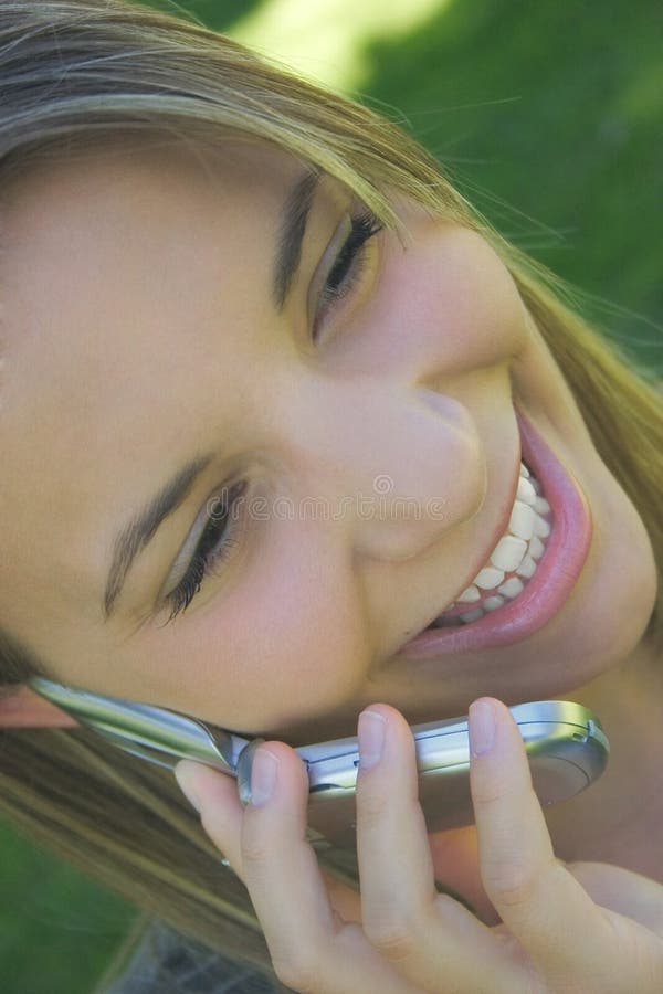 Download Phone kvinnan fotografering för bildbyråer. Bild av nätt - 27197