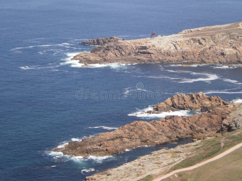 Photo aérienne des falaises du phare de la baie Hercules à La Coruna. 7 ao?t 2012. La Coruna Galicia, Espagne. Nature des vacanc images libres de droits Photo aérienne des falaises du phare de la baie Hercules à La Coruna. 7 ao?t 2012. La Coruna Galicia, Espagne. Nature des vacanc images libres de droits
