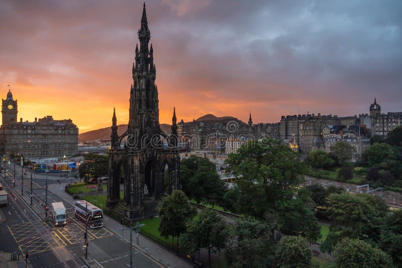 Sunrise in Edinburgh, a beautiful city in Scotland