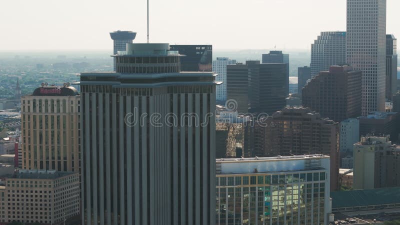 Photo d'un drone du centre-ville skyline new orleans louisiana. tir aérien
