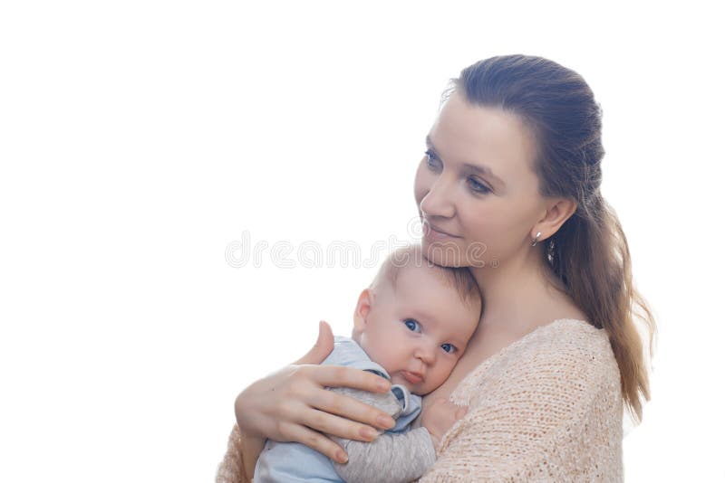 Photo Douce De Mere Et De Bebe La Maman Avec L Amour Et La Tendresse Etreint Son Fils Sur Un Fond Clair Image Stock Image Du Caucasien Gosse