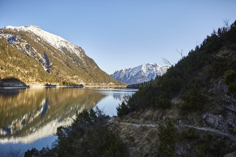 Mountain and lake at Achensee Lake in Austria – Stockfoto royalty free stock image Mountain and lake at Achensee Lake in Austria – Stockfoto royalty free stock image