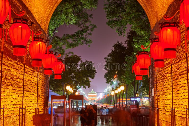 The Yong Ning gate of city wall at night