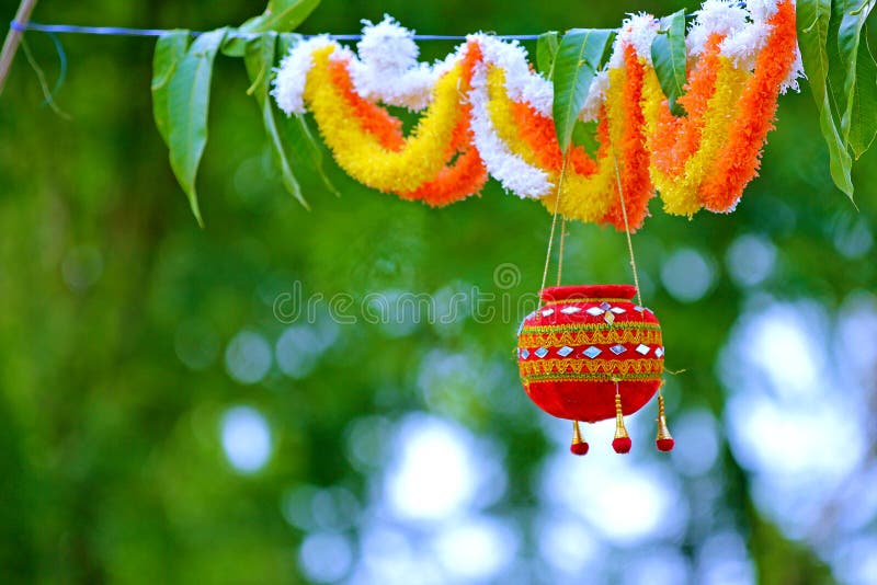 Photographie du dahi handi sur le festival de gokulashtami dans l'Inde, qui est jour de naissance du ` s de Lord Shri Krishna photo stock Photographie du dahi handi sur le festival de gokulashtami dans l'Inde, qui est jour de naissance du ` s de Lord Shri Krishna photo stock
