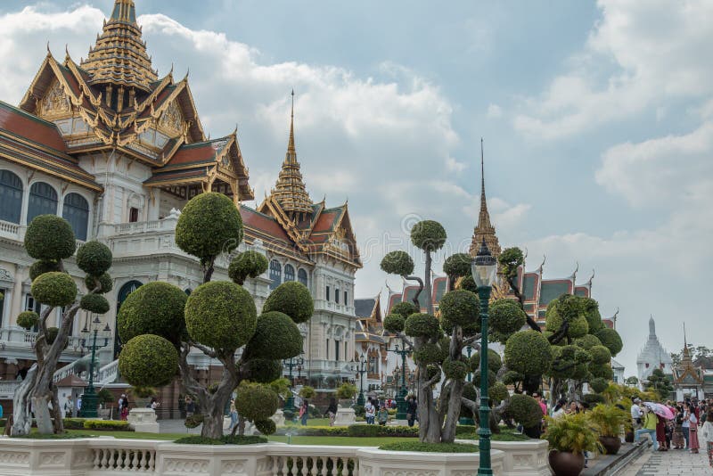 Phra Thinang Chakri Maha Prasat, центральный дворец в грандиозном дворце в Бангкоке, Таиланде, доме тайской королевской семьи стоковое фото rf Phra Thinang Chakri Maha Prasat, центральный дворец в грандиозном дворце в Бангкоке, Таиланде, доме тайской королевской семьи стоковое фото rf