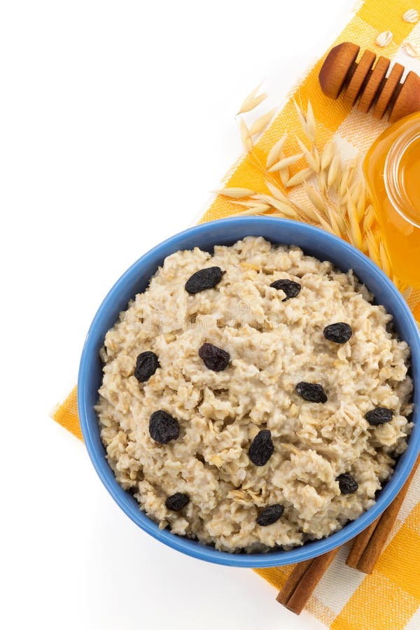 Piatto della farina d'avena su bianco immagine stock libera da diritti Piatto della farina d'avena su bianco immagine stock libera da diritti