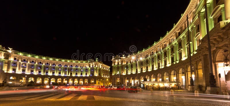 Piazza Della Repubblica 32 Milano Piazza della Repubblica stock photo. Image of dark, building - 22761818