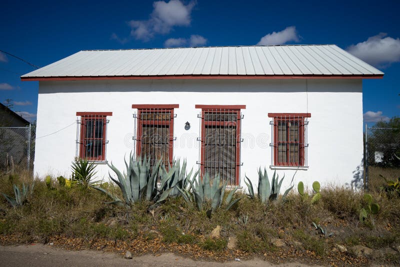 Piccola casa del sud abbandonata nel Texas fotografie stock Piccola casa del sud abbandonata nel Texas fotografie stock