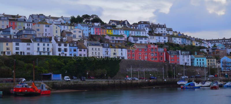 Piccola città di Brixham nel Devon fotografia stock Piccola città di Brixham nel Devon fotografia stock