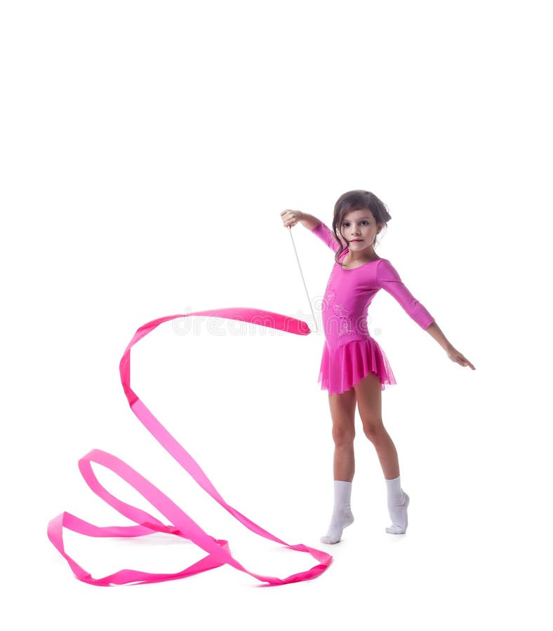 Piccolo dancing adorabile della ginnasta con il nastro fotografia stock Piccolo dancing adorabile della ginnasta con il nastro fotografia stock
